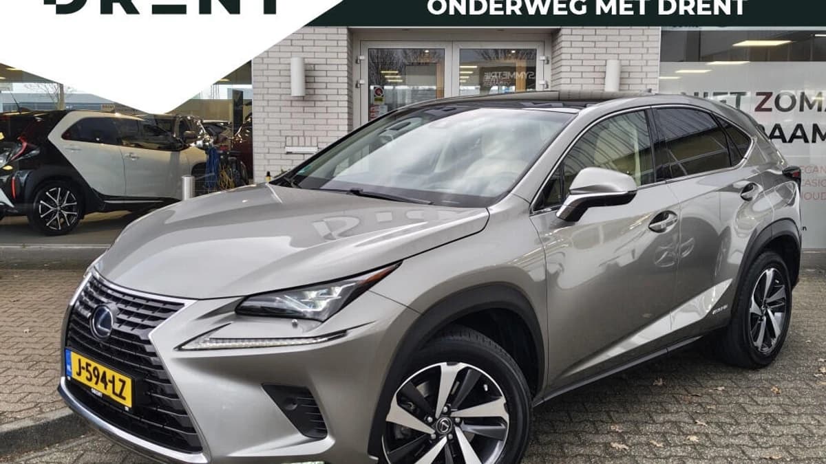 Lexus NX — foto 1