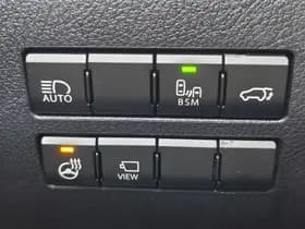 Lexus NX thumbnail 30
