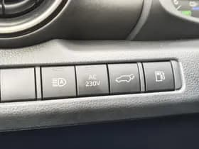 Toyota C-HR thumbnail 26