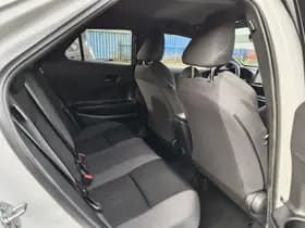 Toyota C-HR thumbnail 31