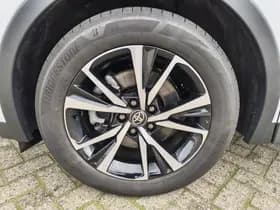 Toyota C-HR thumbnail 42