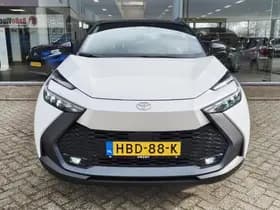 Toyota C-HR thumbnail 6
