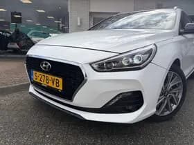 Hyundai i30 thumbnail 2