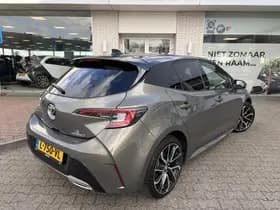 Toyota Corolla thumbnail 4