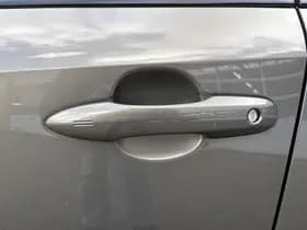 Toyota Corolla thumbnail 34