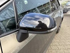 Toyota Corolla thumbnail 36