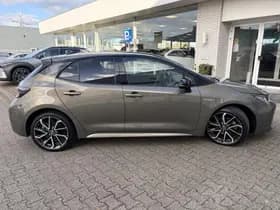 Toyota Corolla thumbnail 5