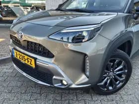 Toyota Yaris Cross thumbnail 2