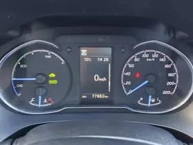 Toyota Yaris thumbnail 12