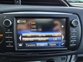 Toyota Yaris thumbnail 17