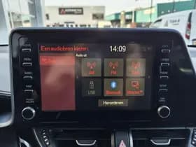 Toyota C-HR thumbnail 18
