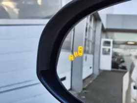 Toyota C-HR thumbnail 40