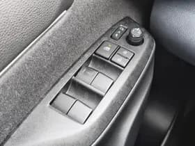 Toyota Yaris Cross thumbnail 24