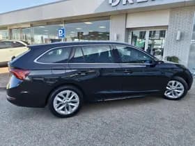 Škoda Octavia thumbnail 5