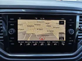 Volkswagen T-Roc thumbnail 17