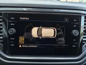 Volkswagen T-Roc thumbnail 18
