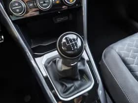 Volkswagen T-Roc thumbnail 21
