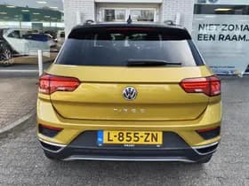Volkswagen T-Roc thumbnail 7