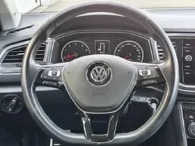 Volkswagen T-Roc thumbnail 9