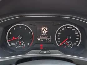 Volkswagen T-Roc thumbnail 10