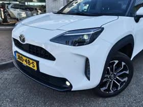 Toyota Yaris Cross thumbnail 2