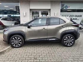 Toyota Yaris Cross thumbnail 3