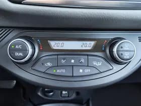 Toyota Yaris thumbnail 18