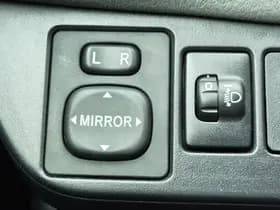 Toyota Yaris thumbnail 23
