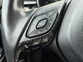 Toyota C-HR thumbnail 13