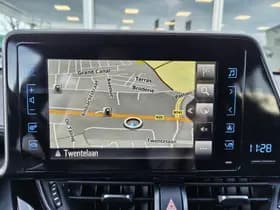 Toyota C-HR thumbnail 17