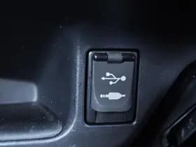 Toyota C-HR thumbnail 20