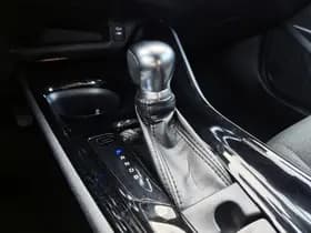 Toyota C-HR thumbnail 21