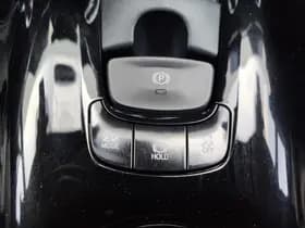 Toyota C-HR thumbnail 22