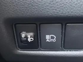 Toyota C-HR thumbnail 24