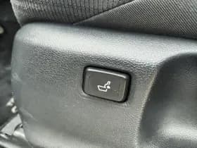 Toyota C-HR thumbnail 28