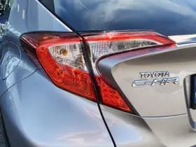 Toyota C-HR thumbnail 35