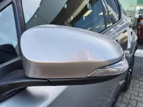 Toyota C-HR thumbnail 36