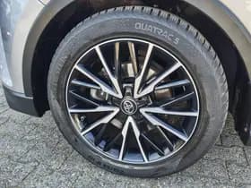 Toyota C-HR thumbnail 38