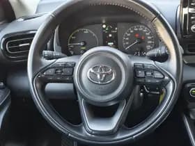 Toyota Yaris thumbnail 9