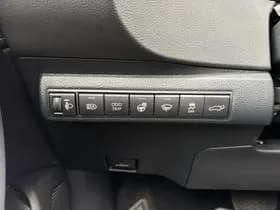 Toyota Corolla thumbnail 25