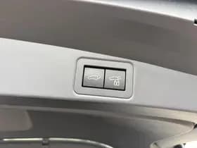 Toyota Corolla thumbnail 33