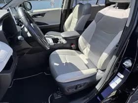 Toyota RAV4 thumbnail 11