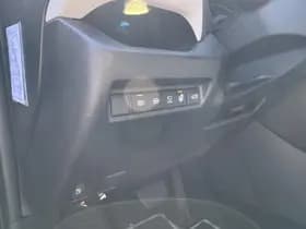 Toyota RAV4 thumbnail 17