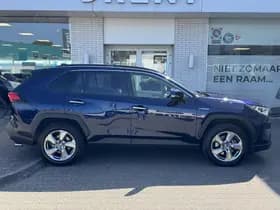 Toyota RAV4 thumbnail 7
