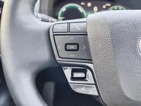 Toyota C-HR thumbnail 13