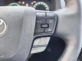 Toyota C-HR thumbnail 14