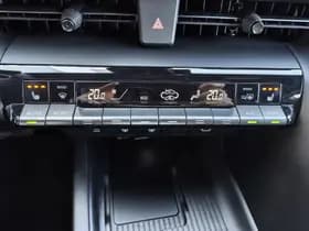 Toyota C-HR thumbnail 19