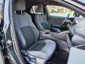 Toyota C-HR thumbnail 28