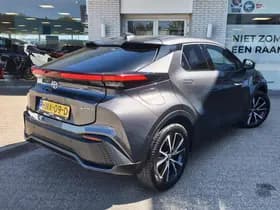 Toyota C-HR thumbnail 4