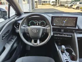 Toyota C-HR thumbnail 8